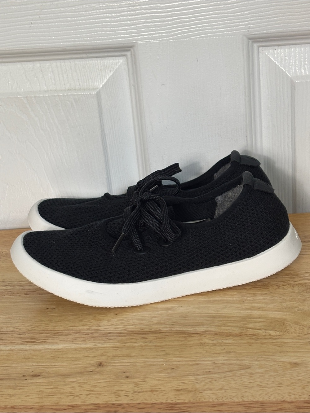 Allbirds Tree Skipper Black Wool Knit Lace-Up Casual Sneakers size 5 women’s